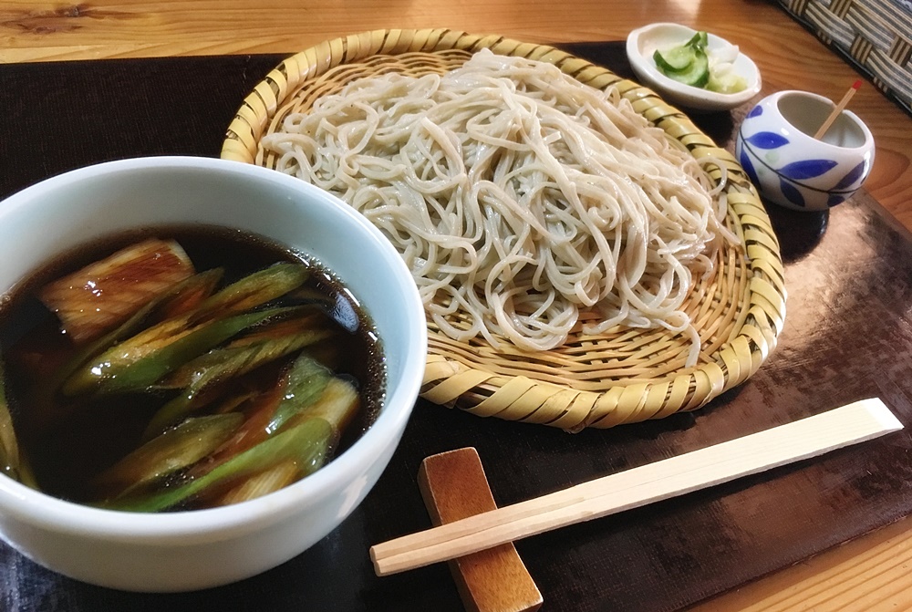 そば処おきな 立山町 ミシュランガイドにも掲載された 日本庭園を眺めながら食べる事ができる人気の本格手打ち蕎麦 富山やちゃ